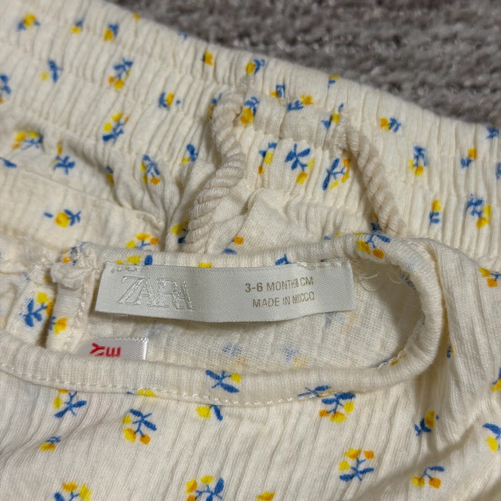 Zara Baby Girl 3-6m White Shirt + Shorts - Picture 3 of 3